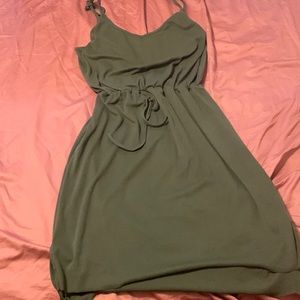 Olive green, v-neck midi with tie straps. XL. Zulilly.